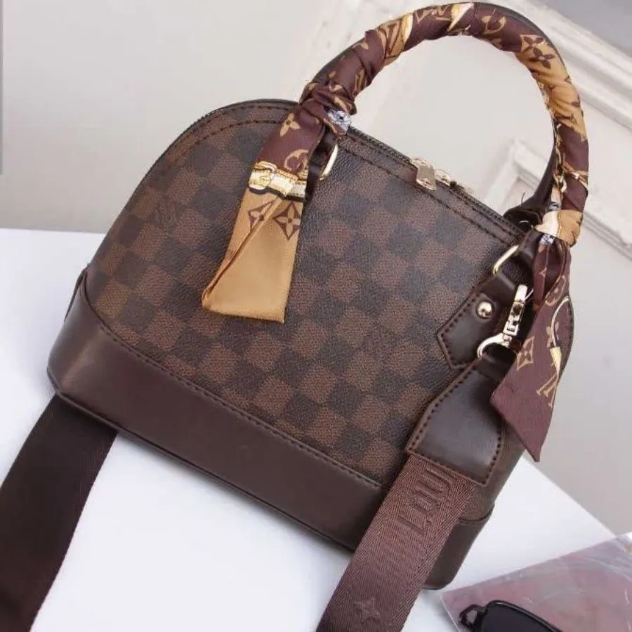 کیف ال وی اسکارفدار