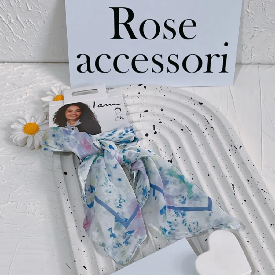 مینی اسکارف