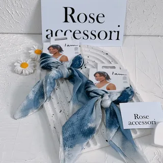 مینی اسکارف