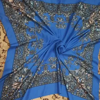 روسری نخی زنانه