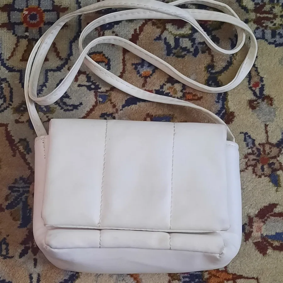 کیف رودوشی سفید