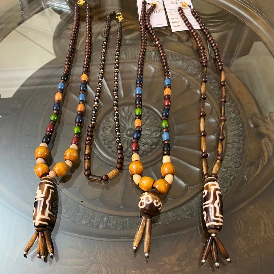 گردنبند چوبی