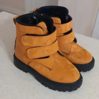 بوت بچه گانه