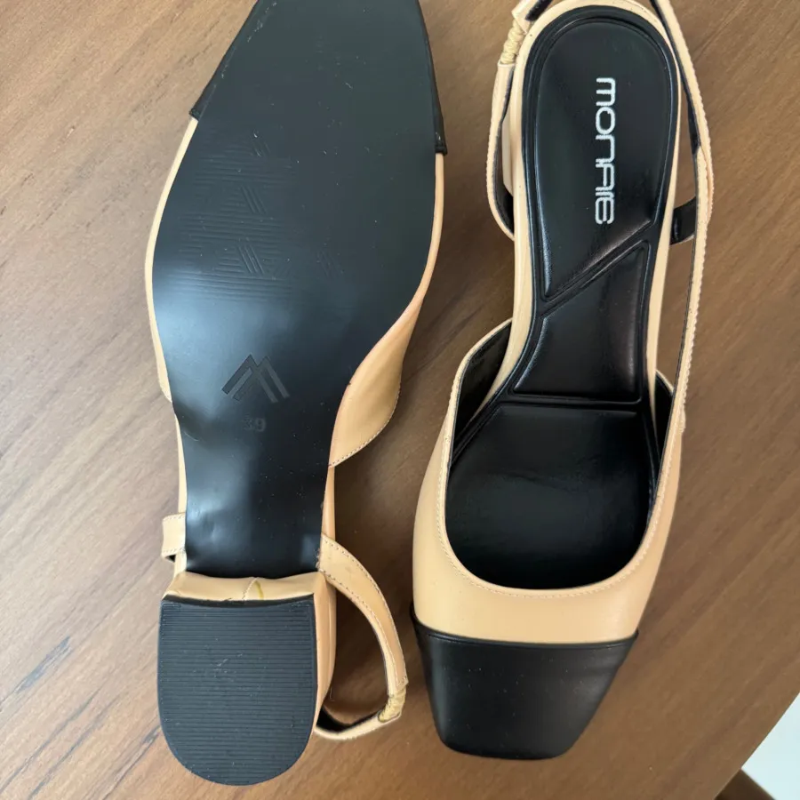 صندل شایسته مونایی