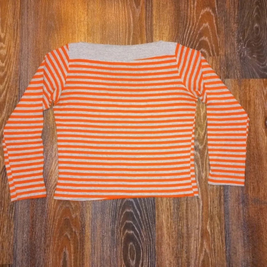 بلوز کراپ آستین بلند