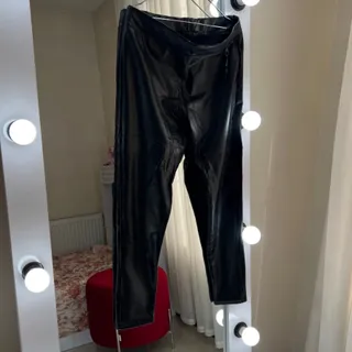 لگ چرمِ داخل پشمی