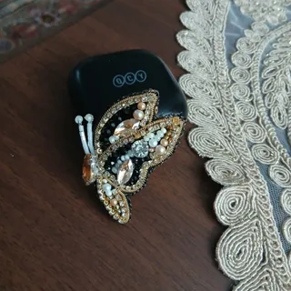 سنجاق سینه شیک