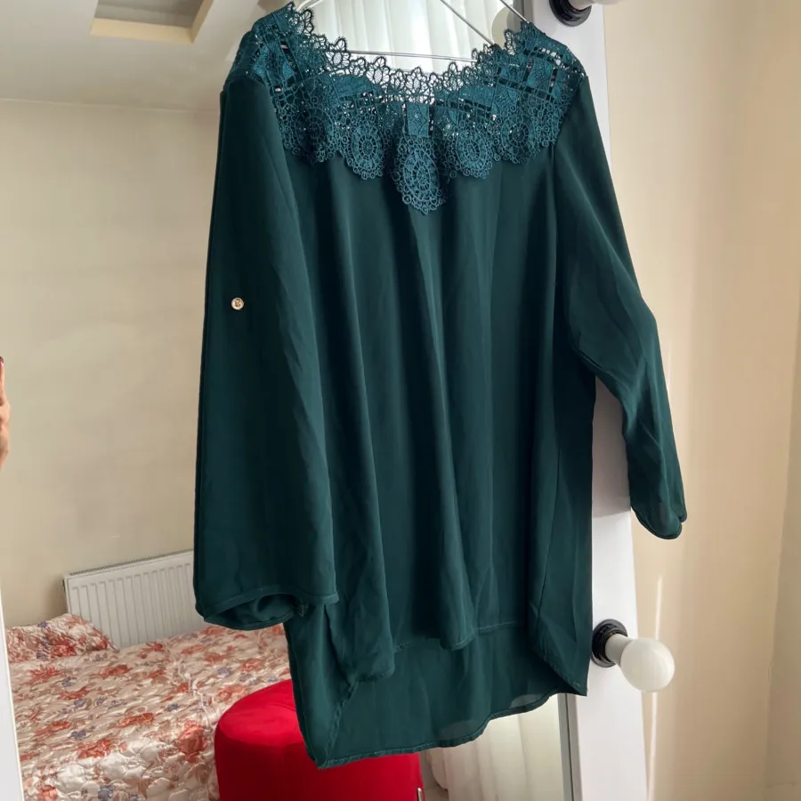 شومیز سبز زمردی