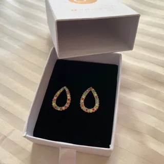 گوشواره نگینی