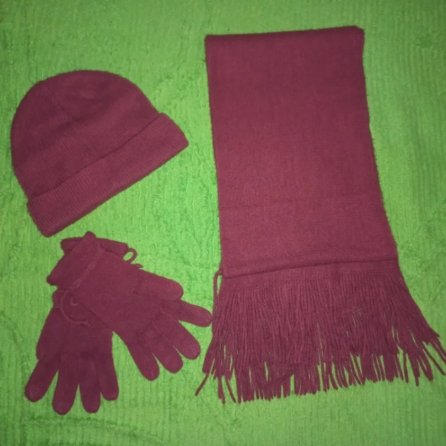 ست شال و کلاه و دستکش