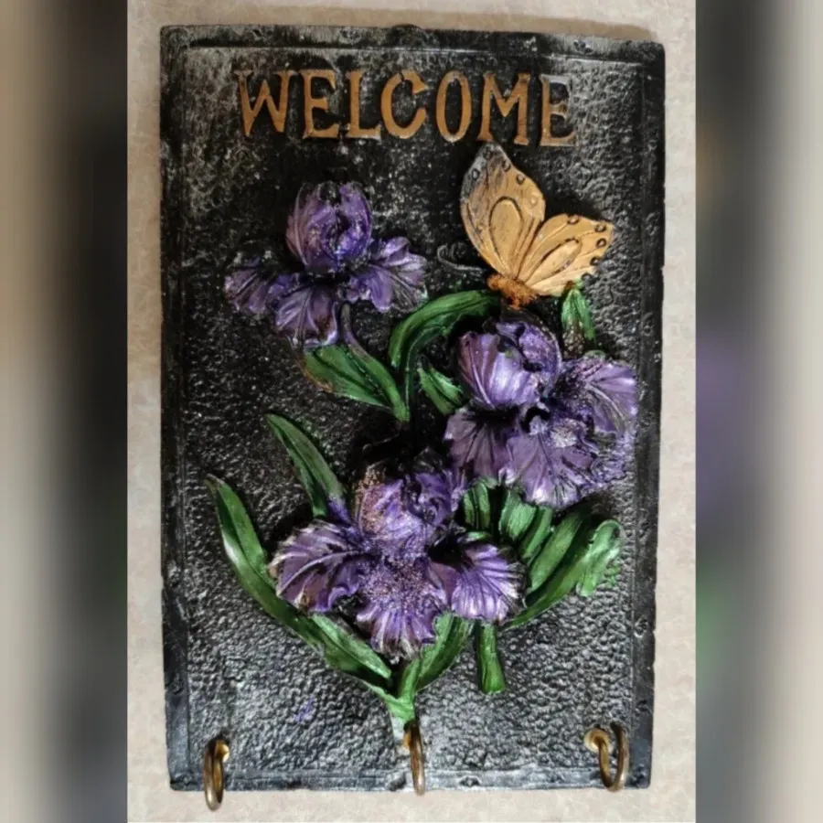 دیوارکوب گل برجسته