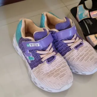 کفش خارجی کتونی 30