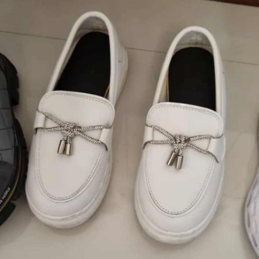 کفش دخترانه سفید 33