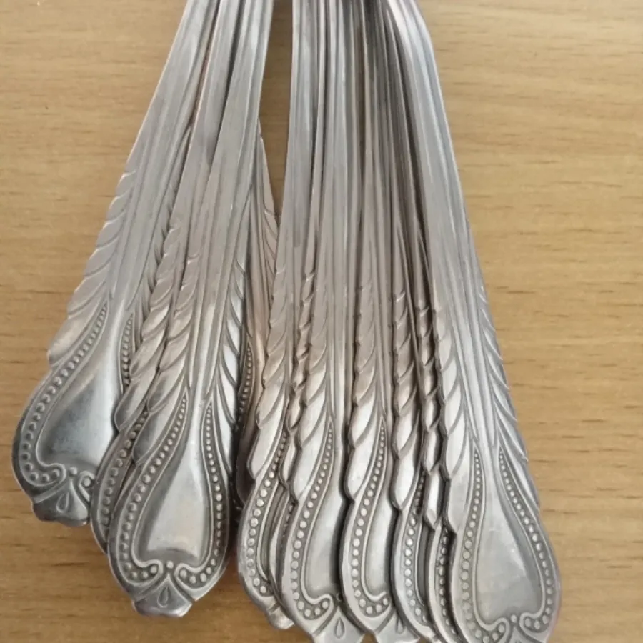 قاشق و چنگال استیل