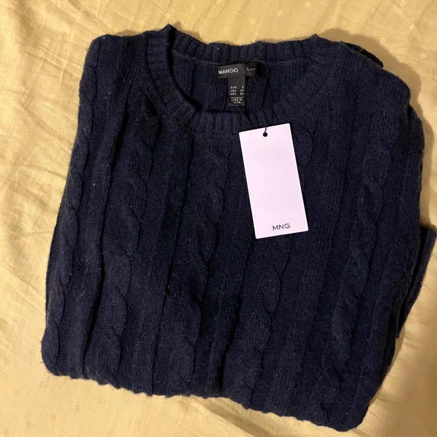 پولیور منگو