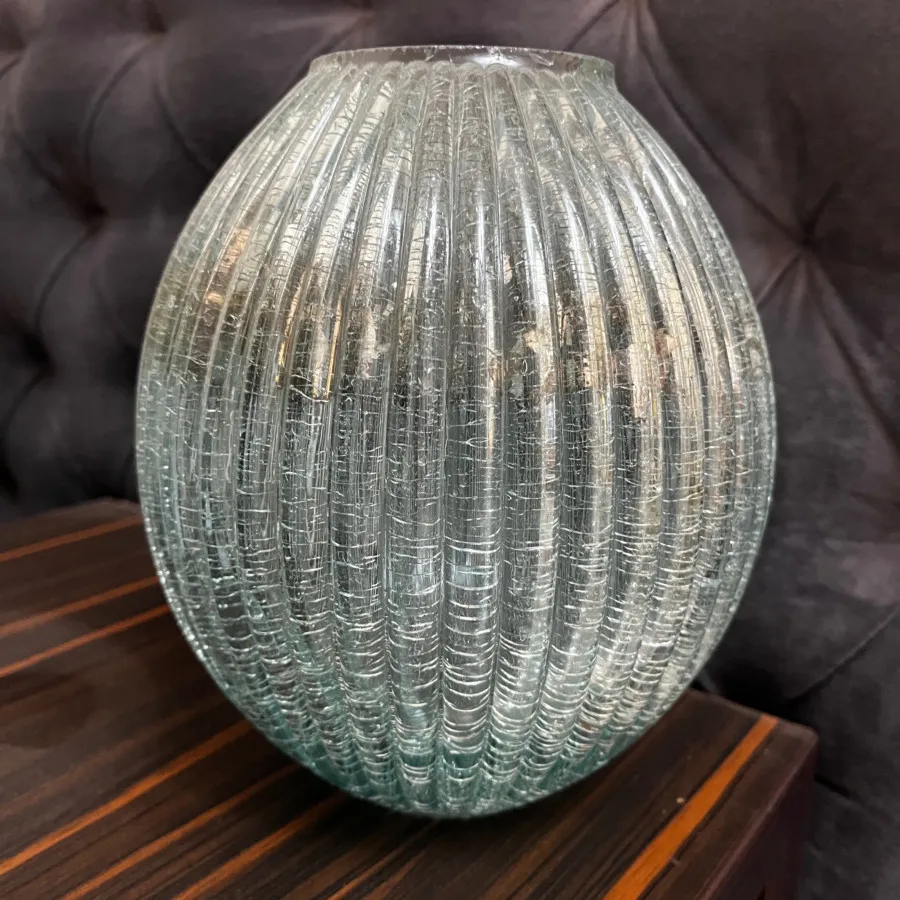 گلدان شیشه ای