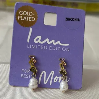 گوشواره مروارید و نگین