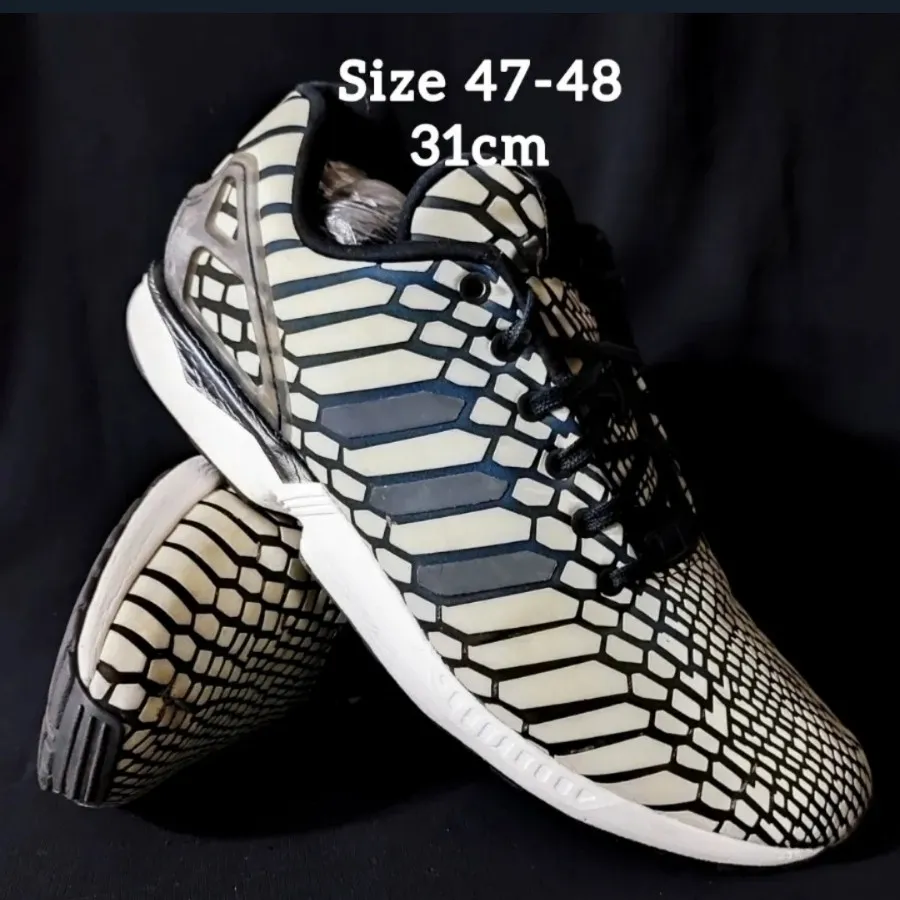 کتونی سایز بزرگ شبرنگ