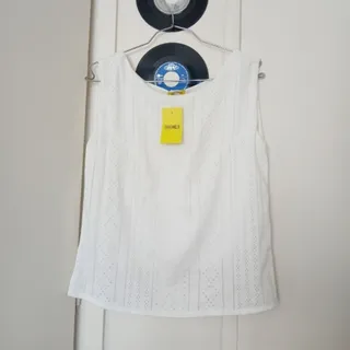 تاپ سفید خامه دوزی