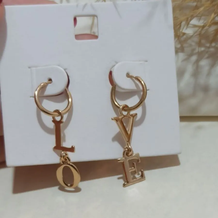 گوشواره جذاب و زیبا LOVE