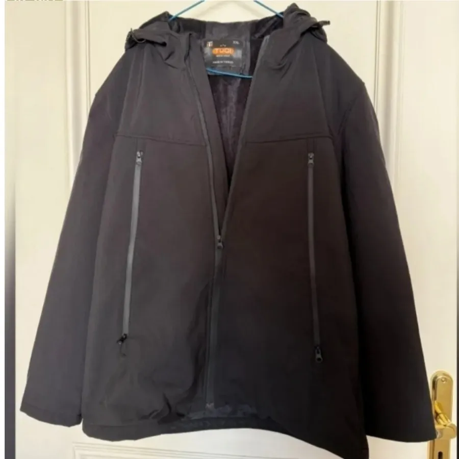 کاپشن برند توچی