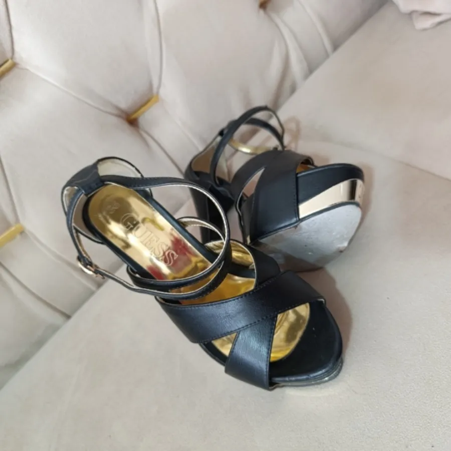 کفش مجلسی GUESS