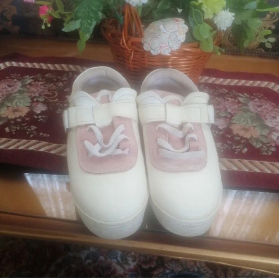 کتونی اسپرت چسبی