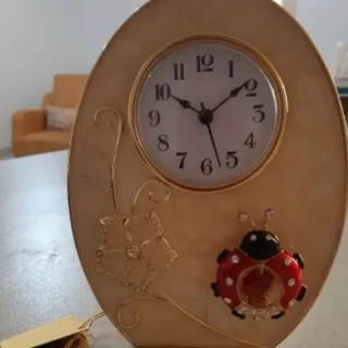 ساعت رومیزی برند away