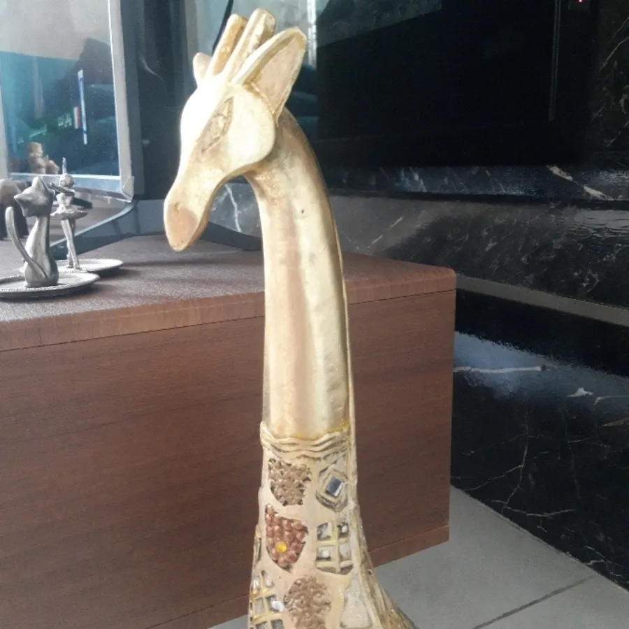مجسمه تزیینی زرافه