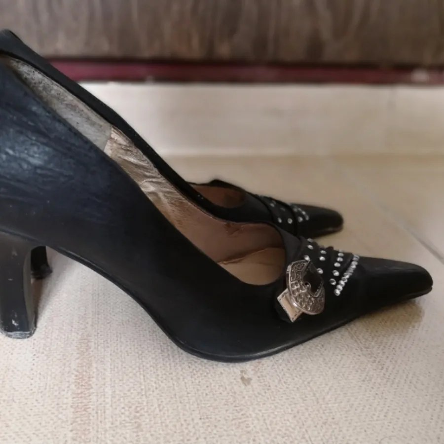 کفش مجلسی پاشنه دار