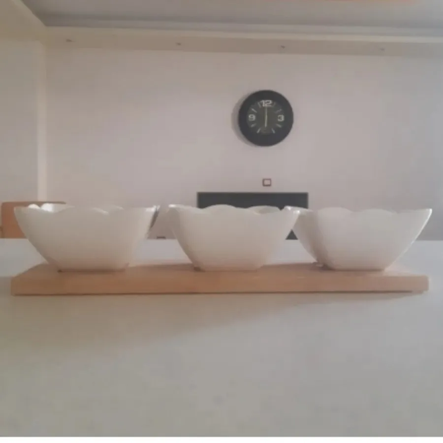 اردوخوری/ جای تنقلات چوبی