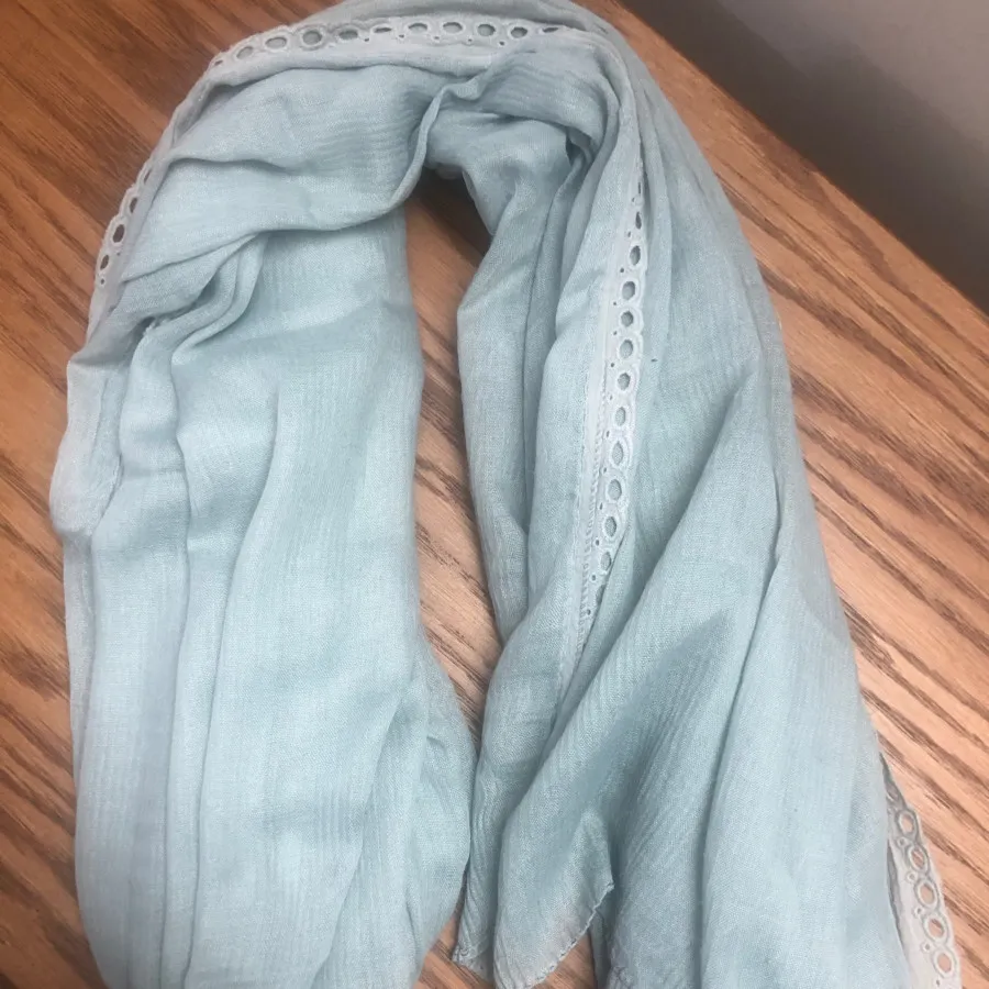 شال آبی شیک با خامه دوزی