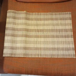 سفره و زیر بشقابی حصیری