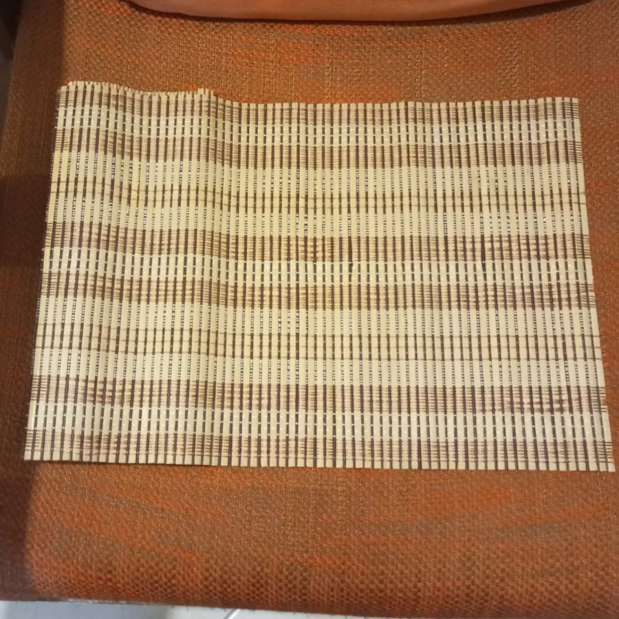 سفره و زیر بشقابی حصیری