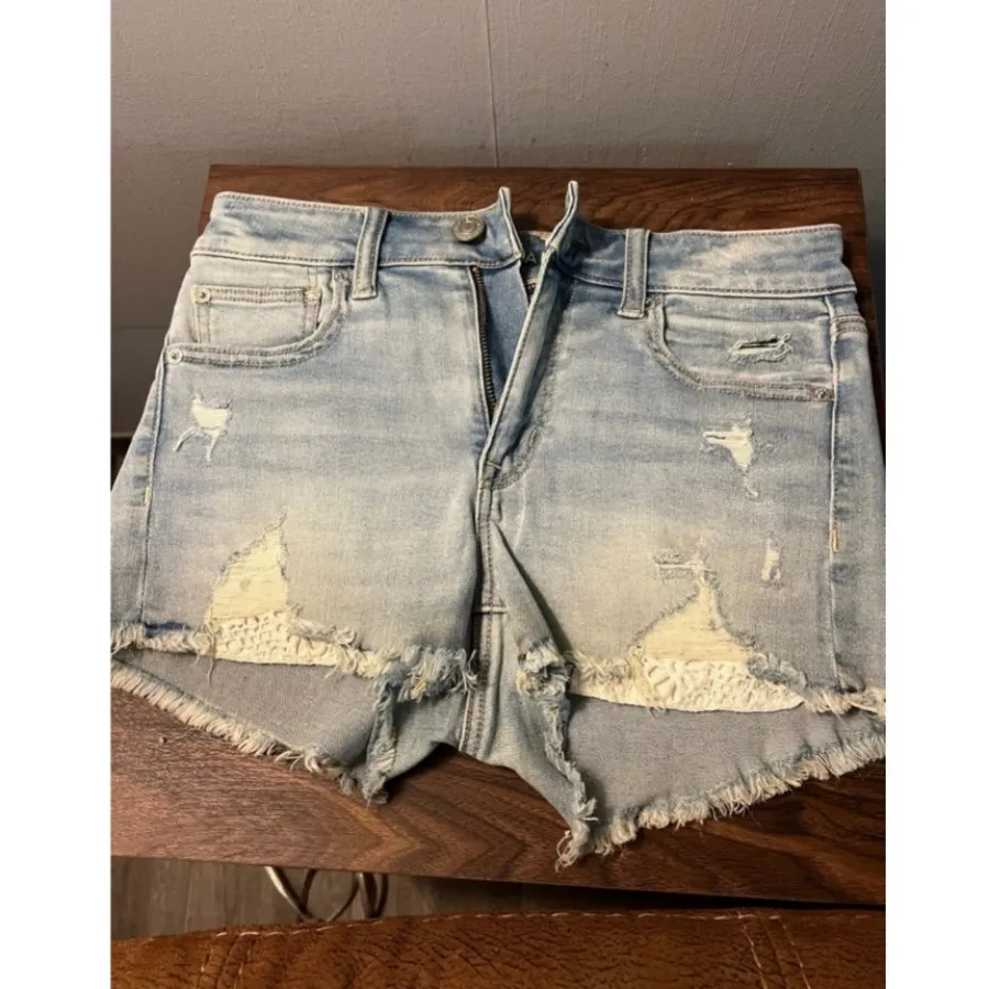 شلوارک LC WAIKIKI