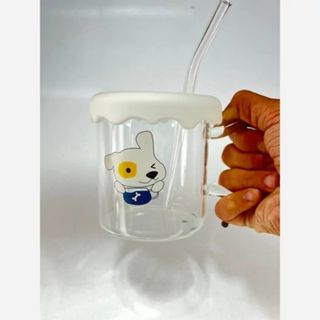 لیوان پیرکس درب دار و نی