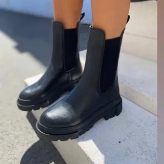 بوت ترک کاملا نو سایز39،