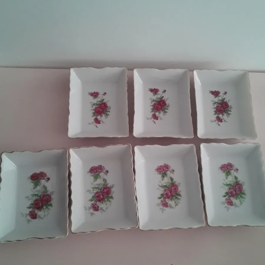 کره خوری گل سرخی