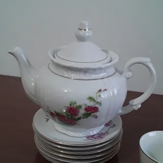 قوری گلسرخی