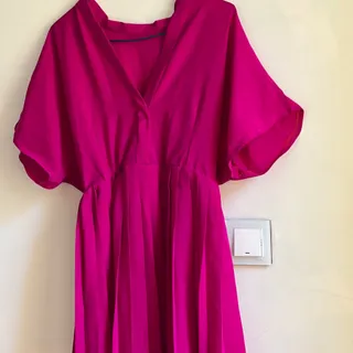 پیراهن سرخابی