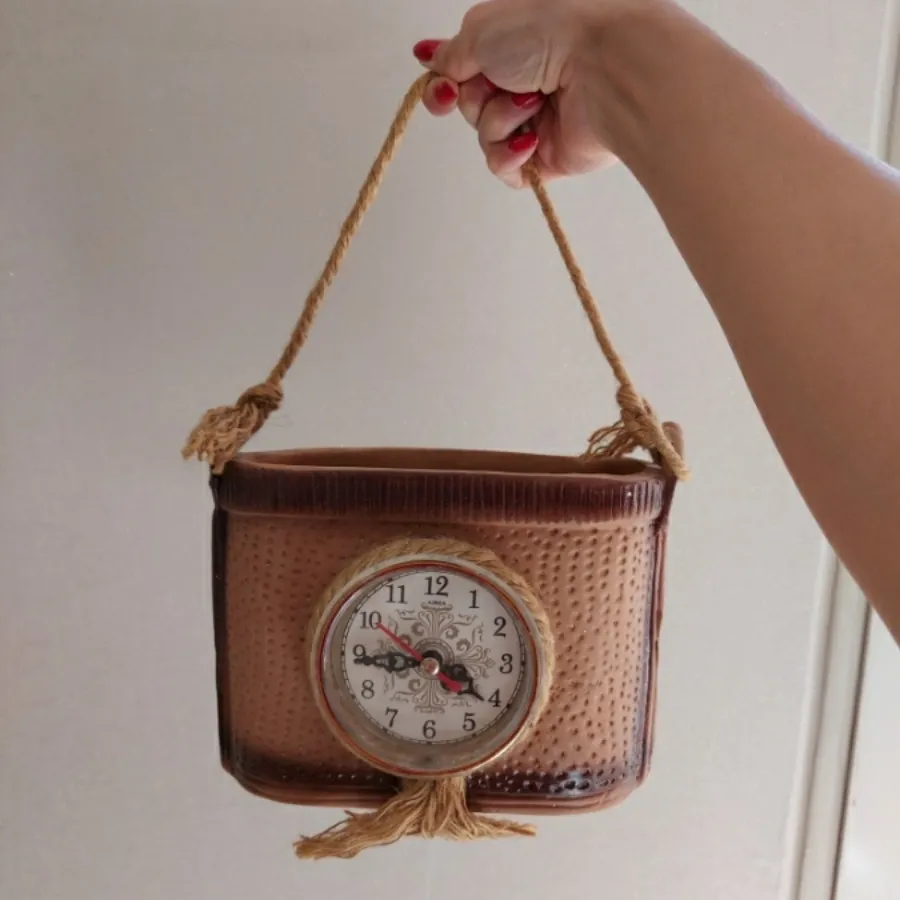 ساعت دیواری