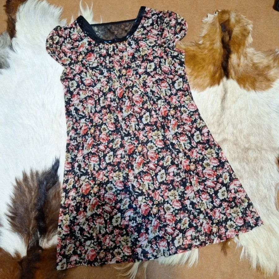 پیراهن ساحلی گلگلی