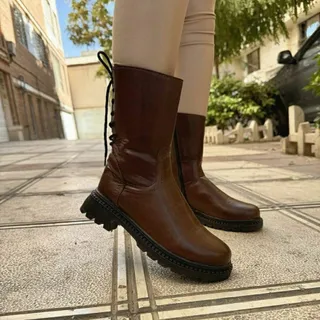 نیمبوت زنانه