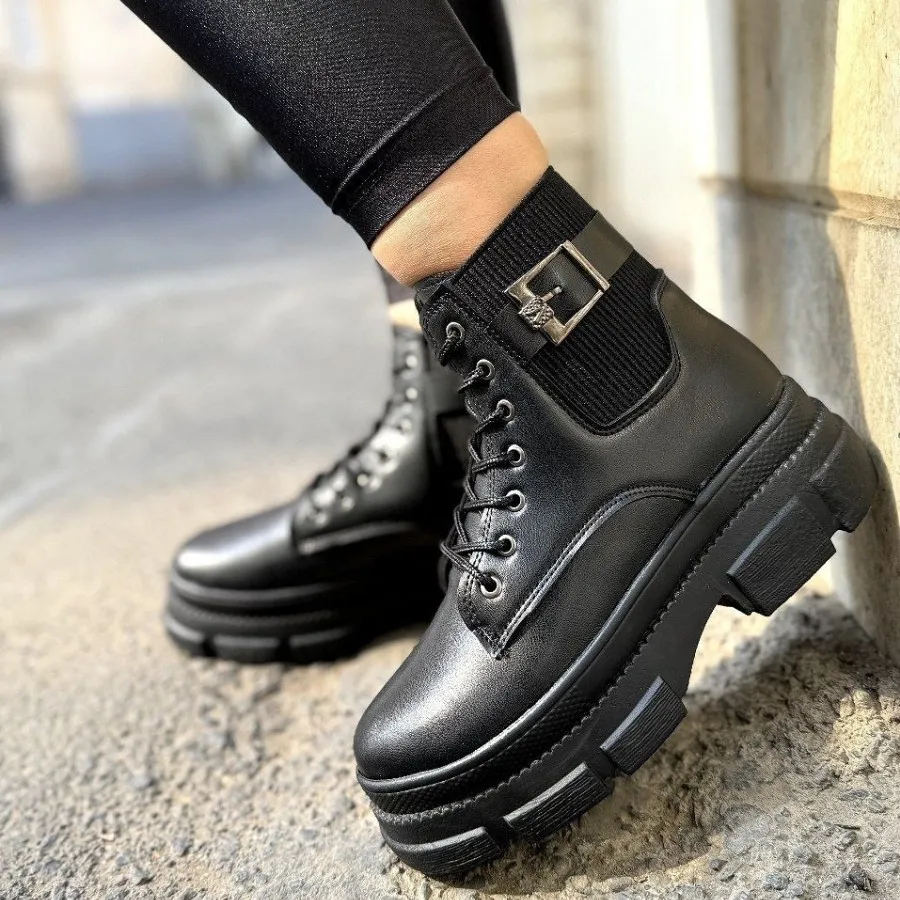 کفش نیم بوت