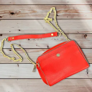 کیف چرمی زنانه قرمز