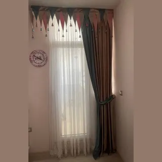 والان و دستک پرده