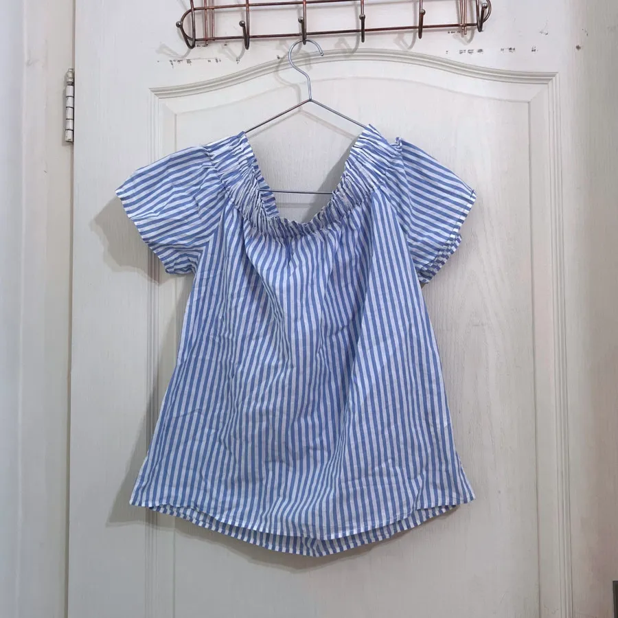 تیشرت یقه قایقی