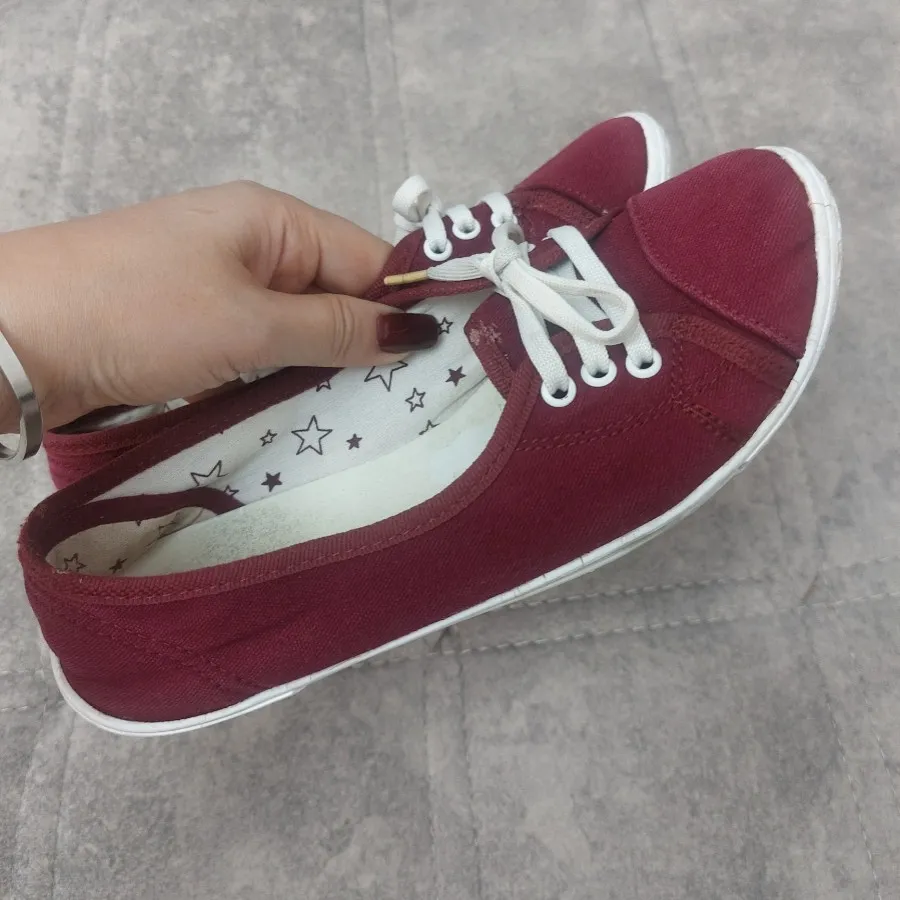 کفش مارک defacto