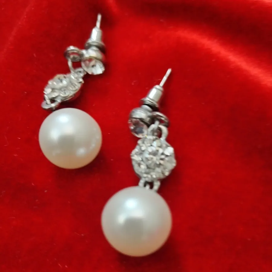 گوشواره مرواریدی