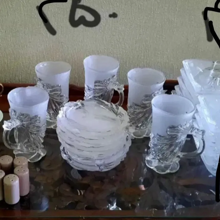 فنجان نعلبکی پاپیون